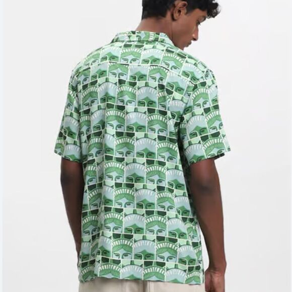 Nuon by Westside Printed Light Green Relaxed Fit  Statue of Liberty medium - Picture 2 of 9